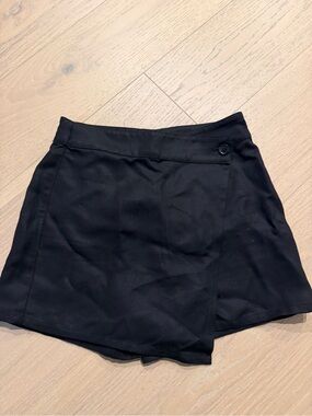 PAIGE Black Wrap Skort size 0